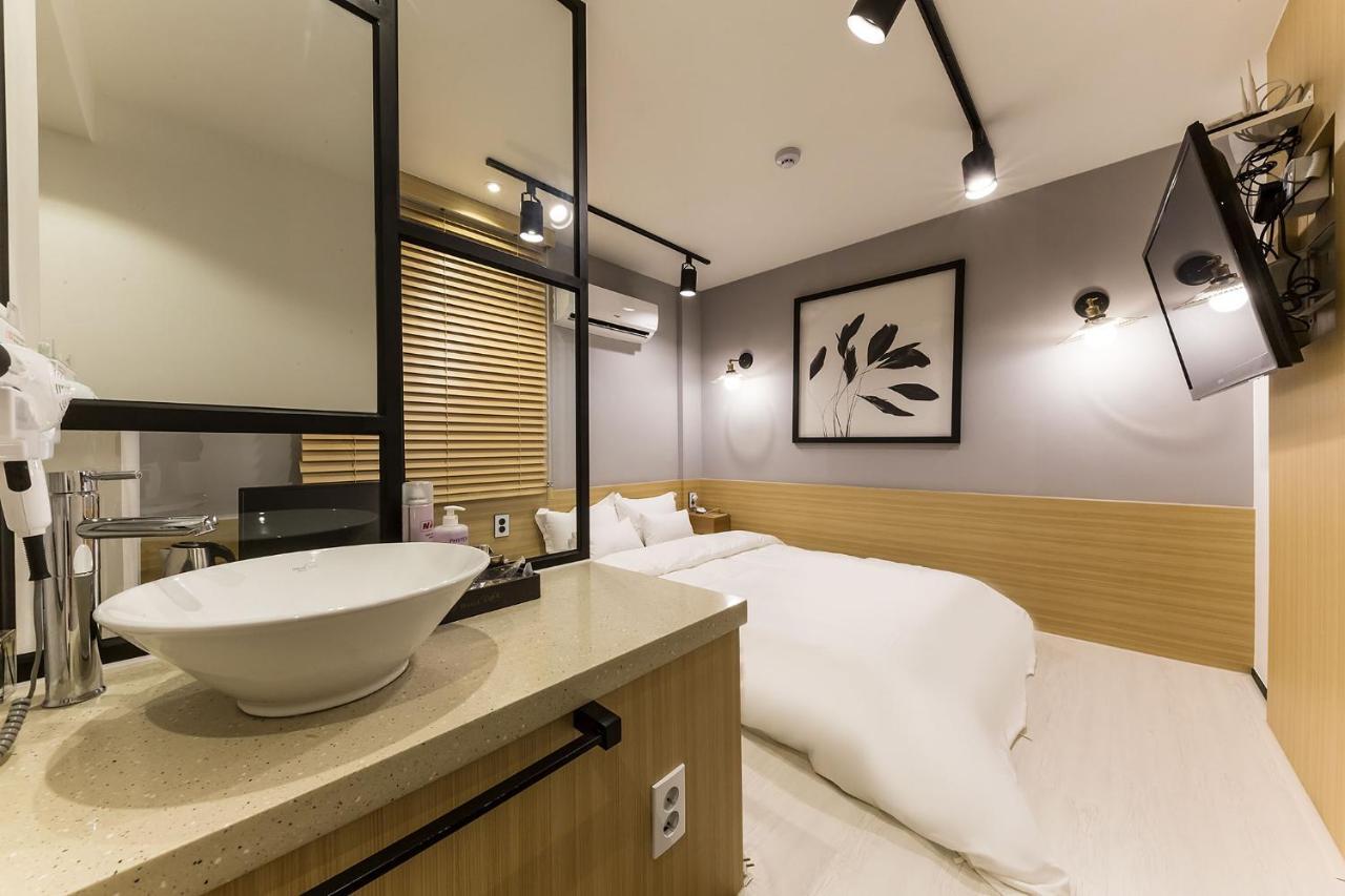 Hotel Raha 2*